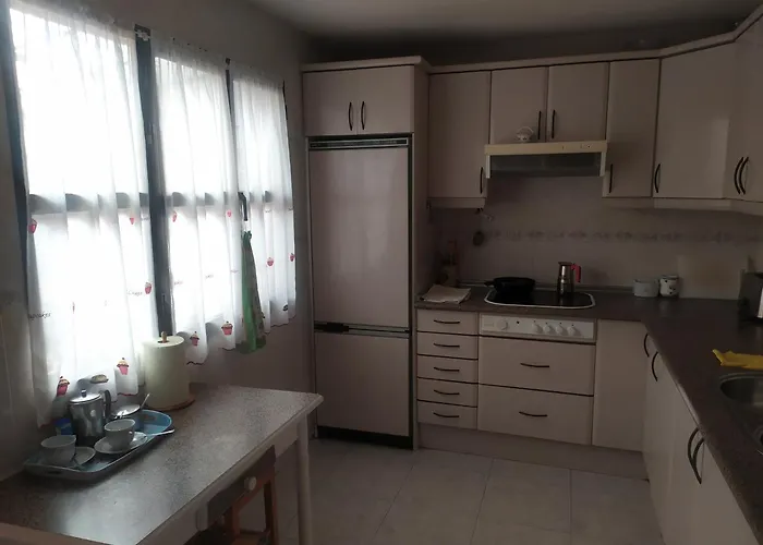 3 Personas En Nocleg ze śniadaniem *