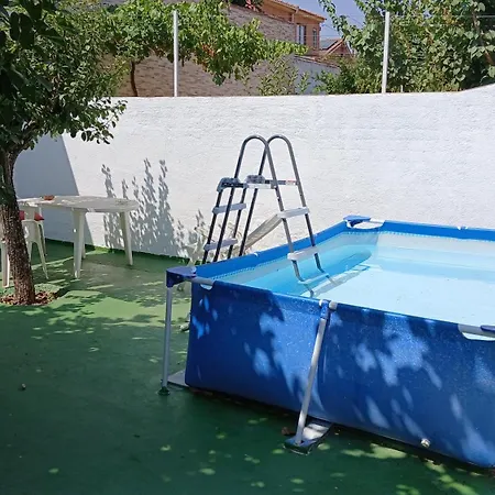 3 Personas En Bed & Breakfast